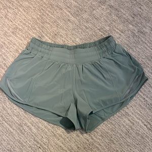 Lululemon Hotty Hot shorts